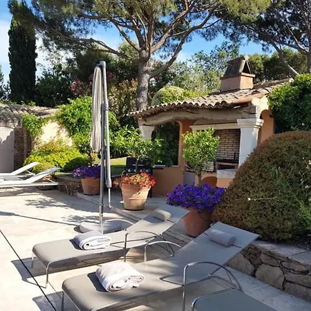 55 By The Pearls Collection Saint-Tropez